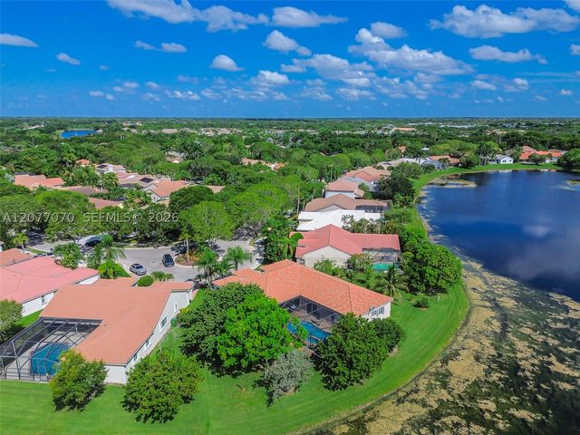 1928 Water Ridge Dr, Weston, FL 33326