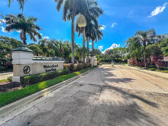 1928 Water Ridge Dr, Weston, FL 33326