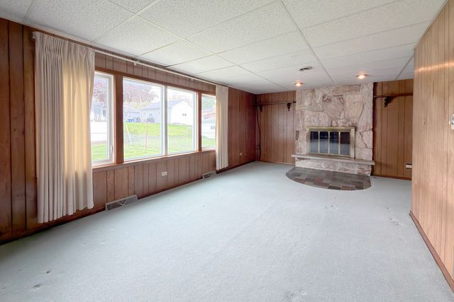 3000 starling Lane, Rolling Meadows, IL 60008