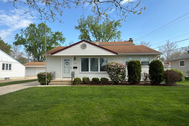 3000 starling Lane, Rolling Meadows, IL 60008