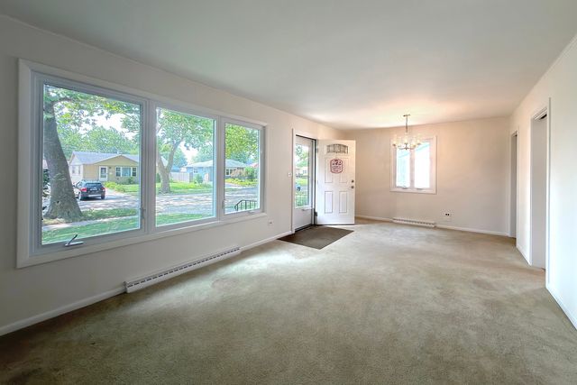 3000 starling Lane, Rolling Meadows, IL 60008
