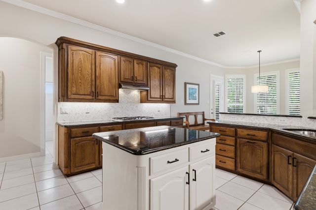 904 Briar Ridge Drive, Keller, TX 76248
