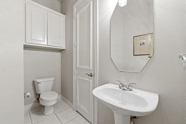 904 Briar Ridge Drive, Keller, TX 76248