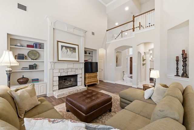 904 Briar Ridge Drive, Keller, TX 76248