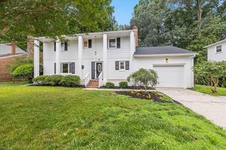 37 Indian Springs Drive DR, Newport News, VA 23606