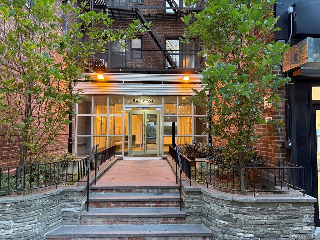 44-58 E 8th Street 3N, New York (manhattan), NY 10003 — exterior