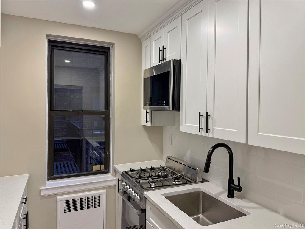 44-58 E 8th Street 3N, New York (manhattan), NY 10003 — photo 3