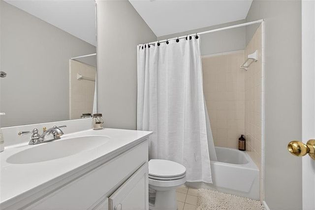 2641 Hillgrove Drive, Dacula, GA 30019