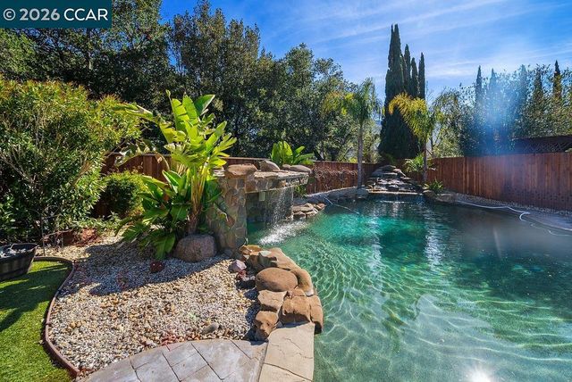 510 Mt Davidson Court, Clayton, CA 94517