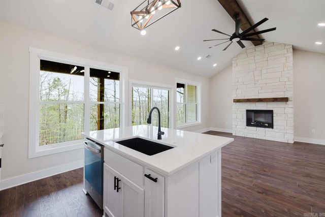 123 MURRAY HILL PLACE, Hot Springs, AR 71913