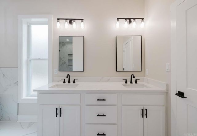 123 MURRAY HILL PLACE, Hot Springs, AR 71913