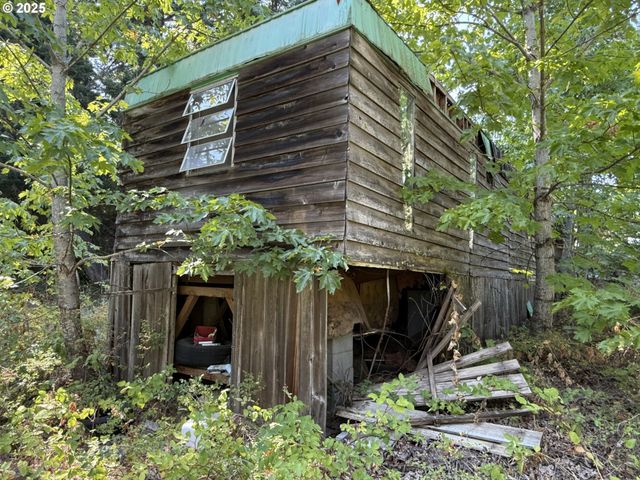 121 Cooke Rd, White Salmon, WA 98672