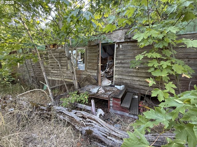 121 Cooke Rd, White Salmon, WA 98672