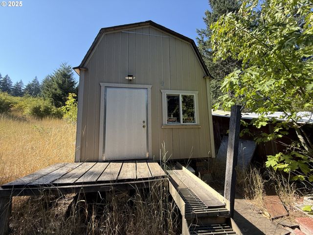 121 Cooke Rd, White Salmon, WA 98672