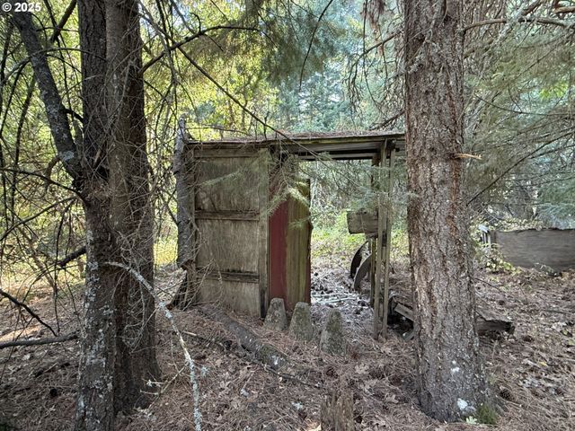 121 Cooke Rd, White Salmon, WA 98672