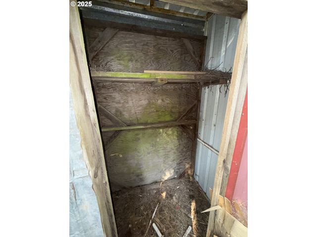 121 Cooke Rd, White Salmon, WA 98672