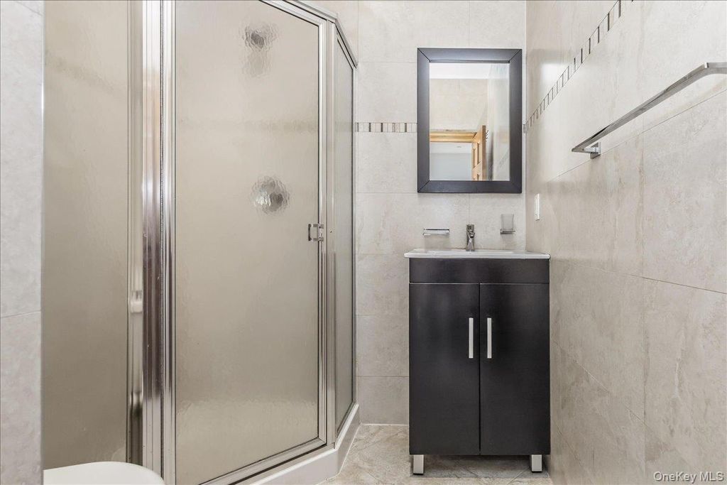 8424 Lefferts Boulevard 2C, Kew Gardens, NY 11415 — photo 4