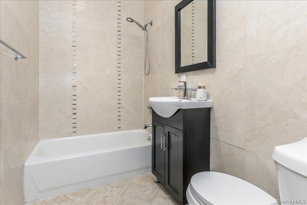 8424 Lefferts Boulevard 2C, Kew Gardens, NY 11415 — photo 5