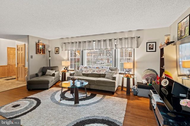 406 RHODE ISLAND AVE, Cherry Hill, NJ 08002