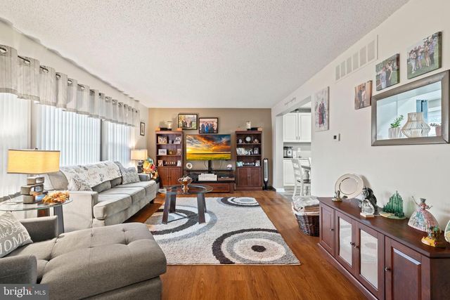 406 RHODE ISLAND AVE, Cherry Hill, NJ 08002