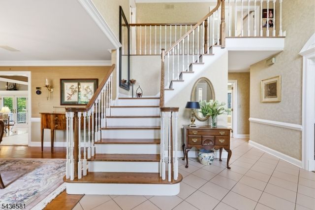 9 Proprietor Ln, Readington Twp., NJ 08889