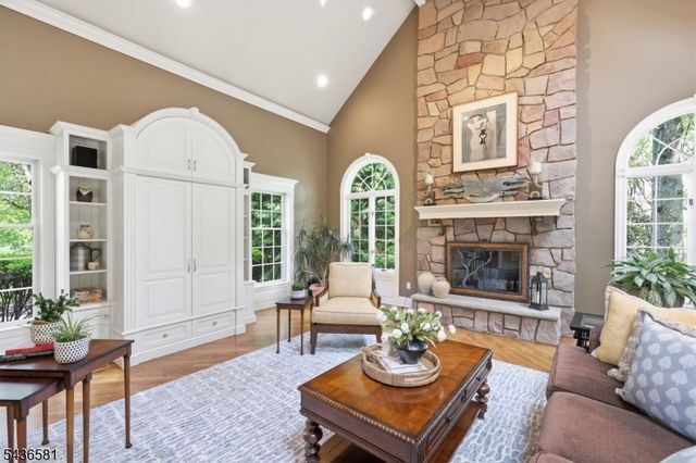 9 Proprietor Ln, Readington Twp., NJ 08889