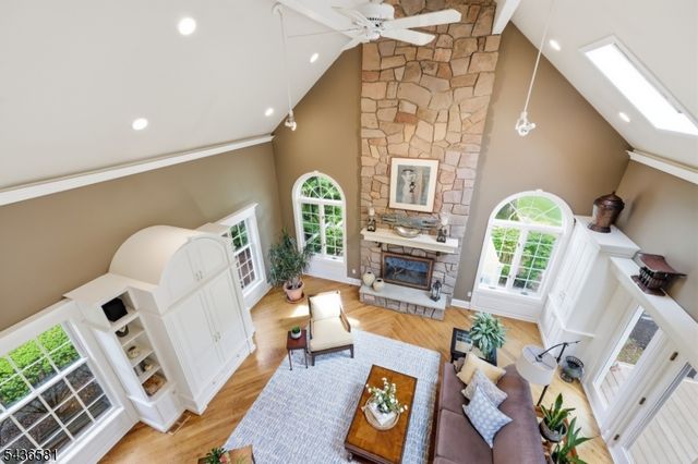 9 Proprietor Ln, Readington Twp., NJ 08889