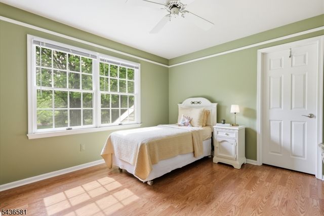 9 Proprietor Ln, Readington Twp., NJ 08889