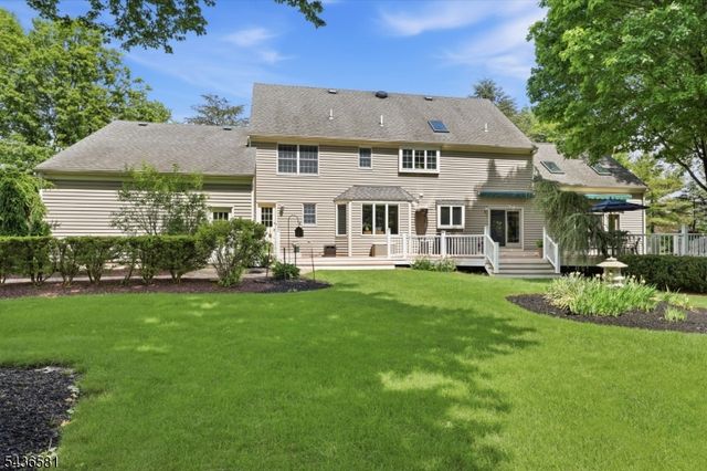 9 Proprietor Ln, Readington Twp., NJ 08889