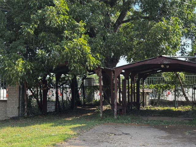 921 Web Street, Arlington, TX 76011