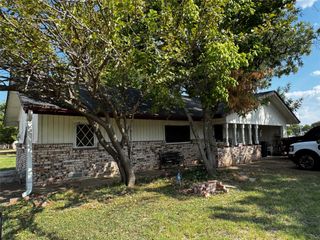 921 Web Street, Arlington, TX 76011