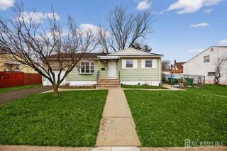 340 Old post Road, Edison, NJ 08817