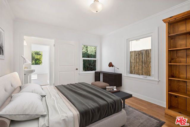 409 N Kilkea Drive, Los Angeles, CA 90048