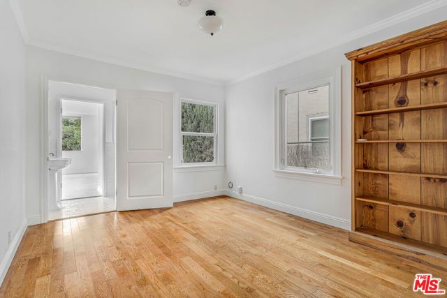 409 N Kilkea Drive, Los Angeles, CA 90048