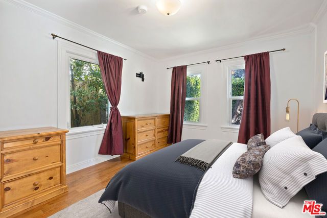 409 N Kilkea Drive, Los Angeles, CA 90048