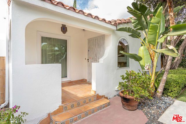 409 N Kilkea Drive, Los Angeles, CA 90048