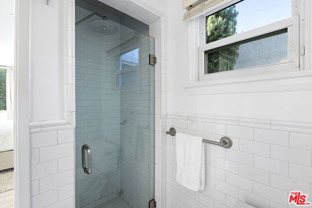 409 N Kilkea Drive, Los Angeles, CA 90048