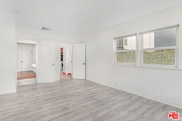 409 N Kilkea Drive, Los Angeles, CA 90048