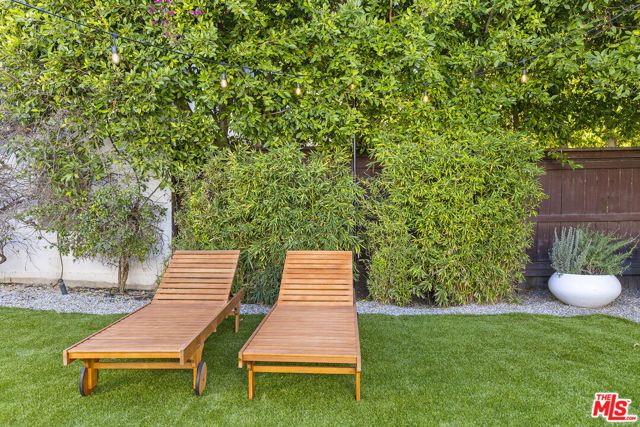 409 N Kilkea Drive, Los Angeles, CA 90048