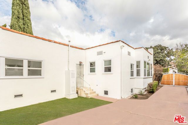 409 N Kilkea Drive, Los Angeles, CA 90048