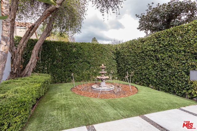 409 N Kilkea Drive, Los Angeles, CA 90048
