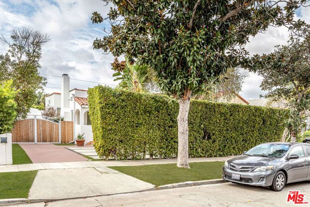 409 N Kilkea Drive, Los Angeles, CA 90048