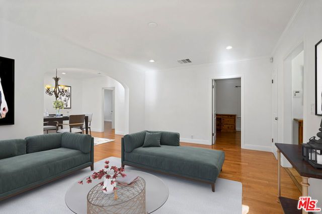 409 N Kilkea Drive, Los Angeles, CA 90048