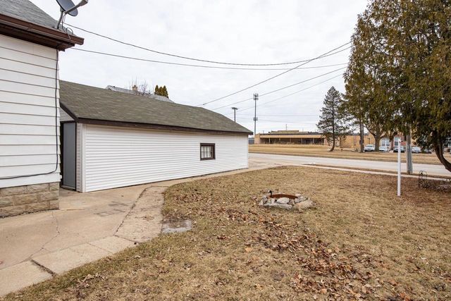 1412 JEFFERSON STREET, Oshkosh, WI 54901