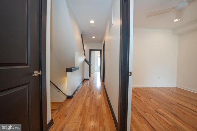 2350 E YORK ST, Philadelphia, PA 19125