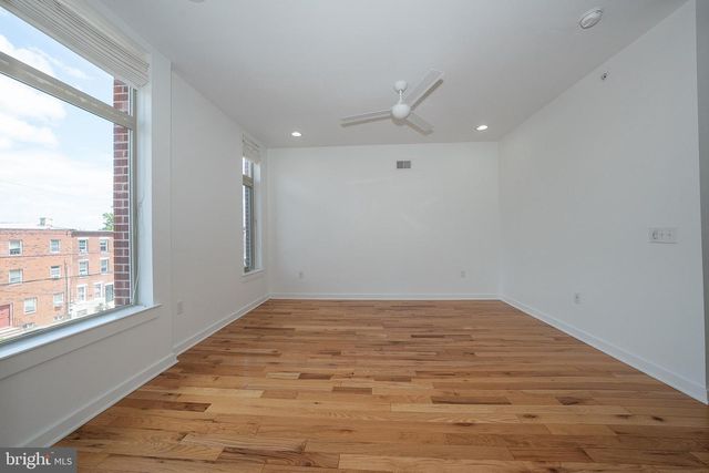 2350 E YORK ST, Philadelphia, PA 19125