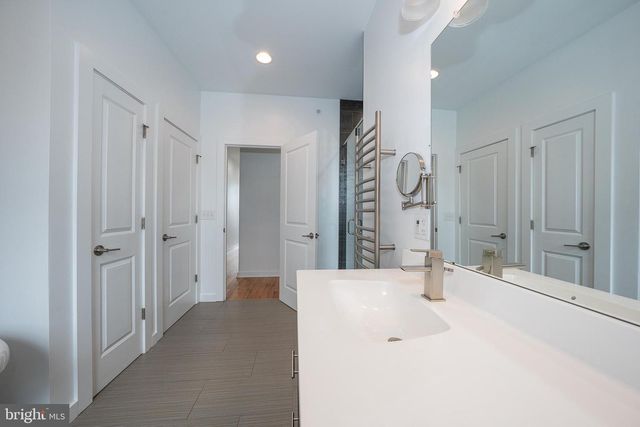 2350 E YORK ST, Philadelphia, PA 19125