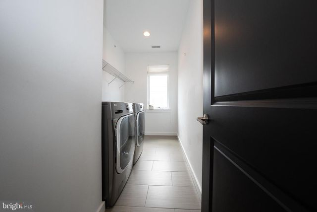 2350 E YORK ST, Philadelphia, PA 19125