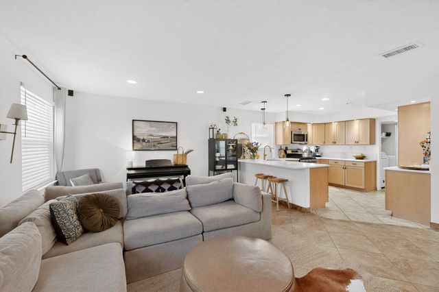 8808 Freemont Ellis Court NE, Albuquerque, NM 87122