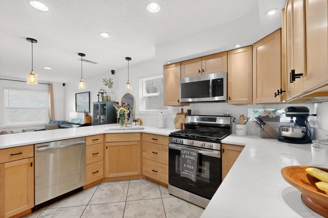 8808 Freemont Ellis Court NE, Albuquerque, NM 87122